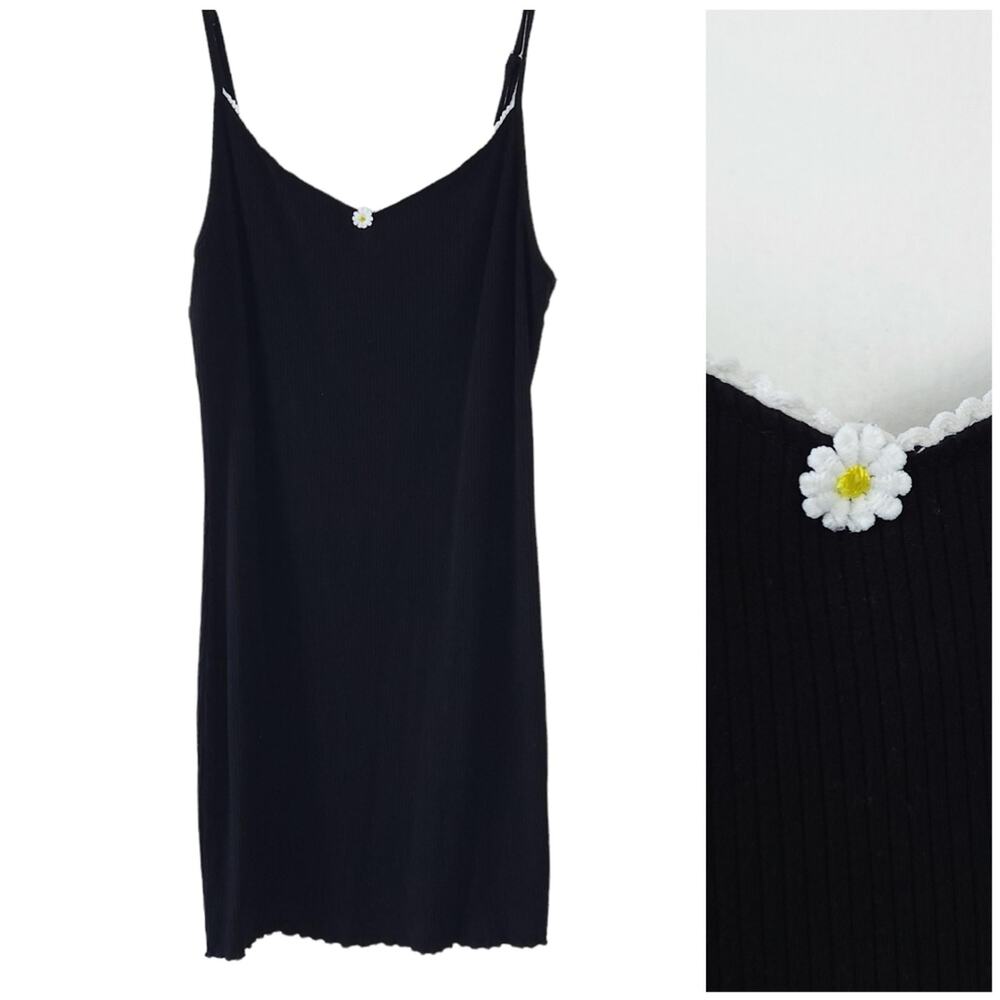 Forever 21 Mini Dress Ribbed Black Daisy Medium Juniors Summer Festival Casual